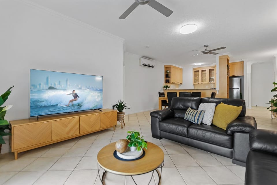 TV and multimedia, Living room, Entertainment, internet, air conditioner