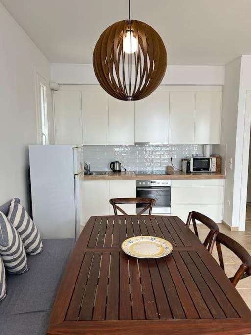 Dining area, minibar, pet friendly, stove