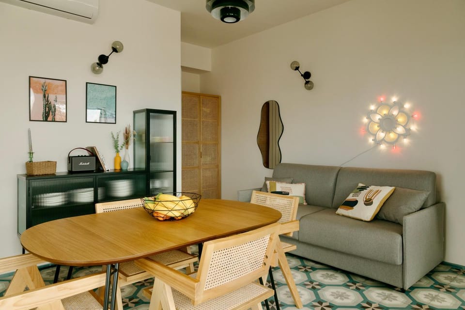 Living room, Seating area, Bedroom