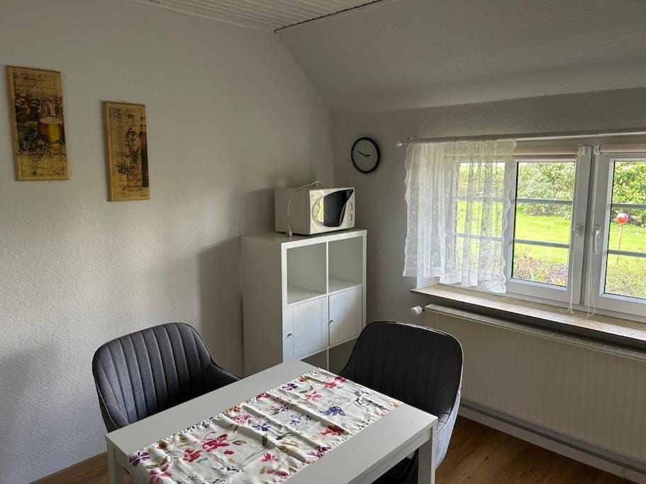 Photo of the whole room, Dining area