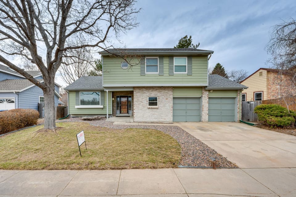 10 Mi to Denver: Pet-Friendly Arvada Home w/ Yard! House in Westminster