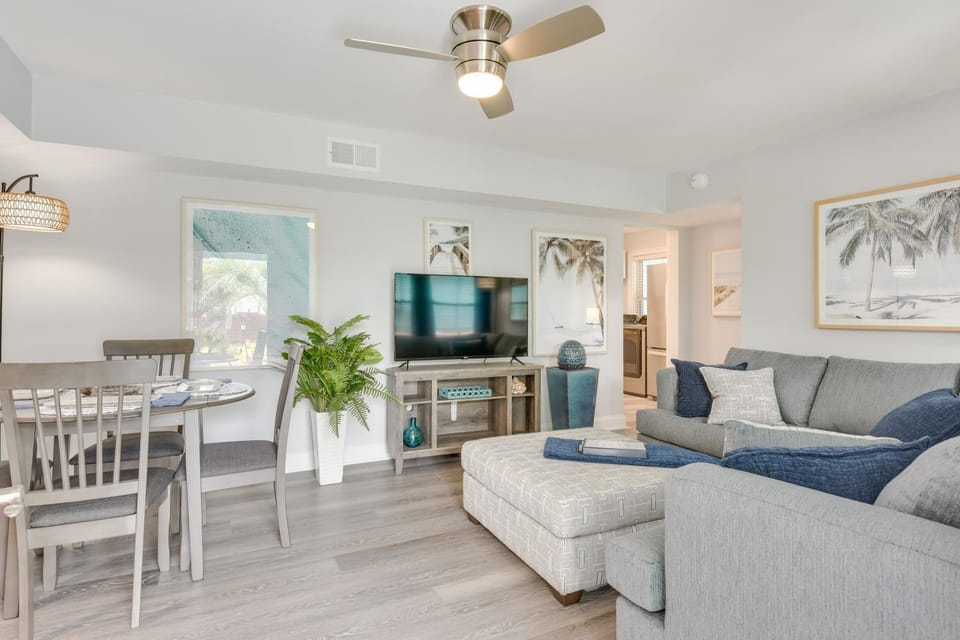 Near Boardwalk + Breweries: Emerald Coast Getaway! House in Fort Walton Beach
