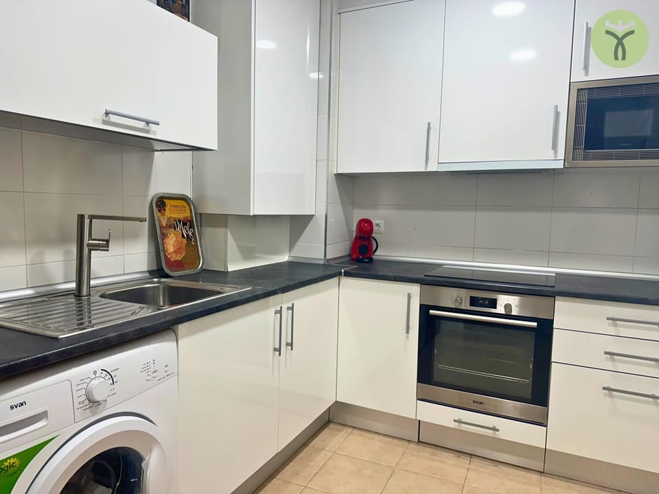 Kitchen or kitchenette, dishwasher, minibar, pet friendly, stove, washing machine