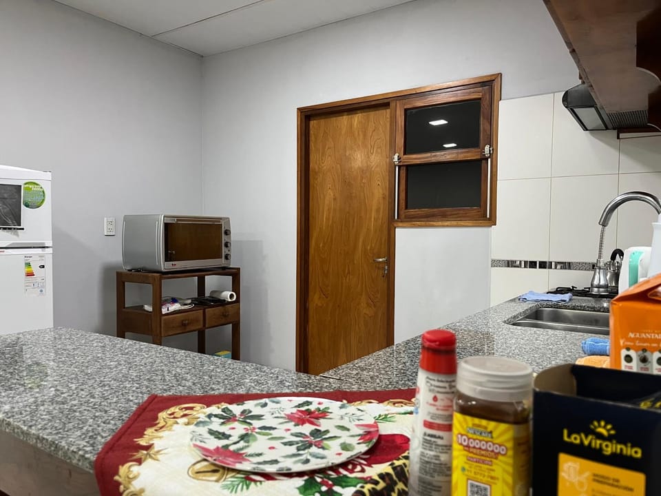 Kitchen or kitchenette, oven, pet friendly, stove, toaster