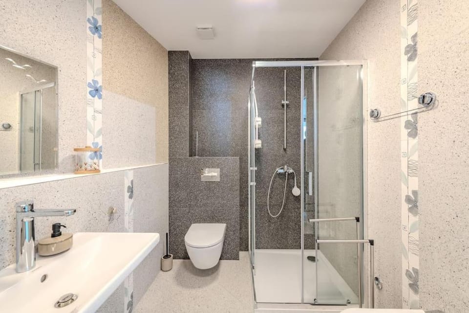 A3 Montovjerna - Panoramic Terrace Getaway Apartment in Dubrovnik