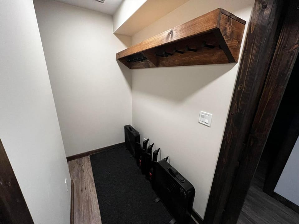 The Highmark Cabin Cabin in Valemount