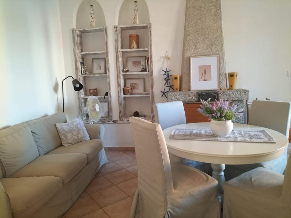 La Casa della Torre Apartment in Santa Teresa Gallura