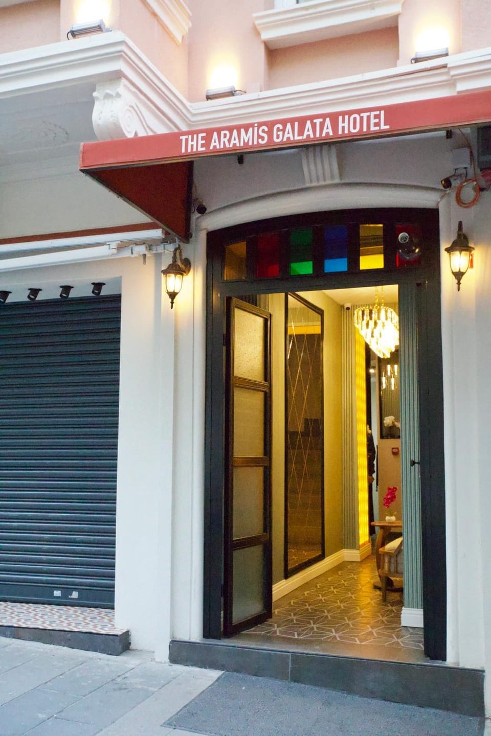 Facade/entrance, Day