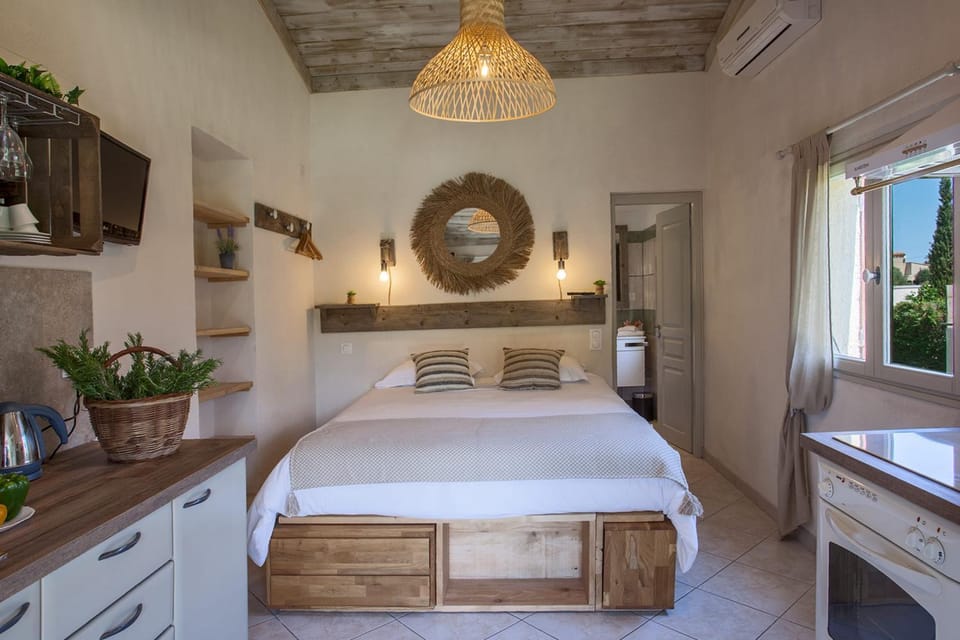 Quiet mini-villa "Dracena" with its pretty garden - 2 people Apartment in Calvi