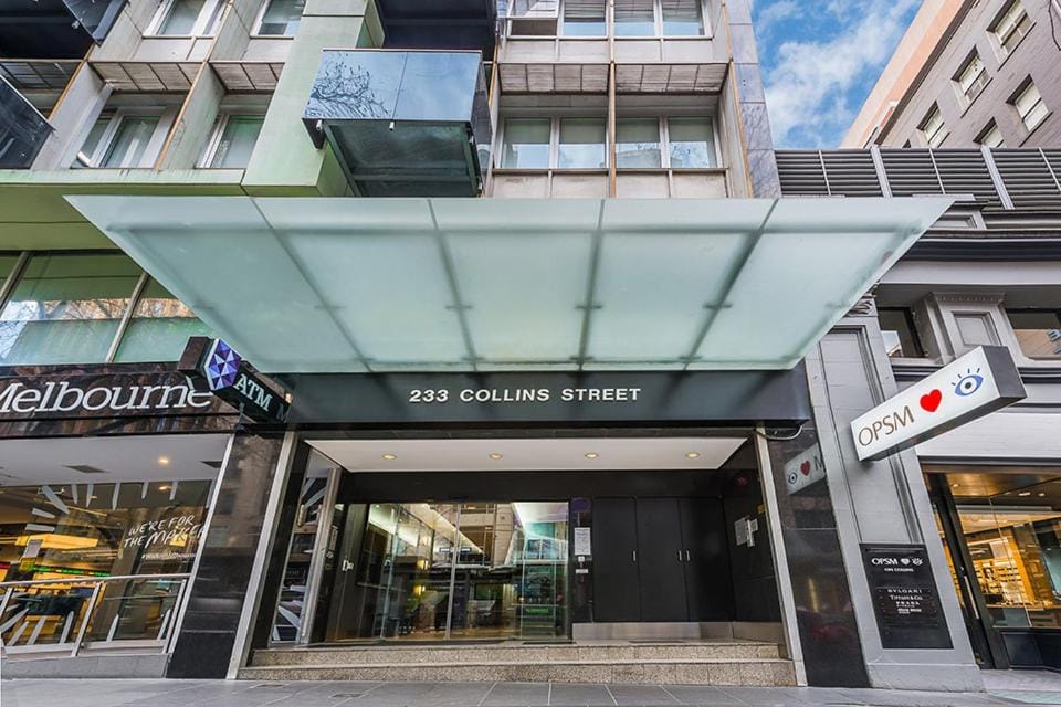 Property building, Facade/entrance