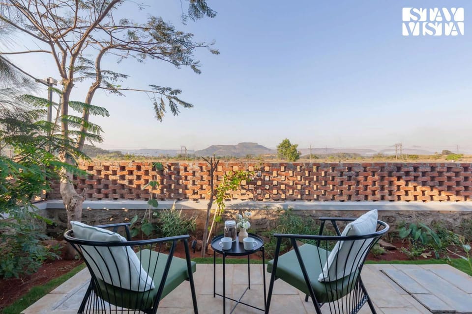 Garden, Seating area
