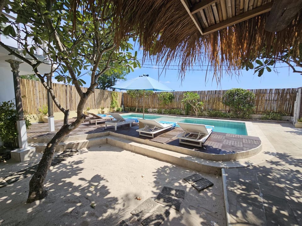 Pool view, Swimming pool