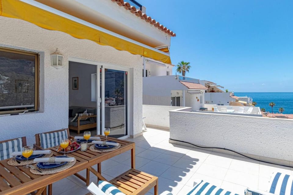 Cliff View Terrace by Dream Homes Tenerife Apartment in Acantilados de Los Gigantes