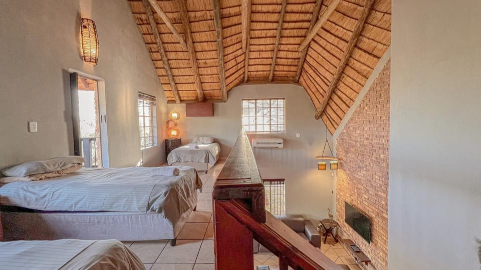 Bed, Living room