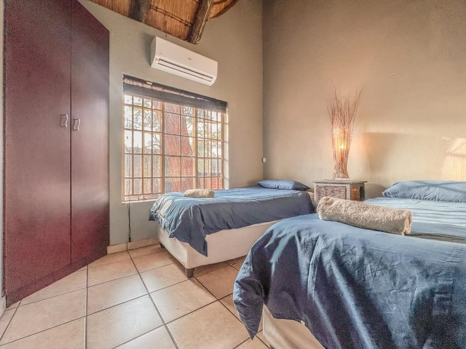 Bed, Bedroom, air conditioner