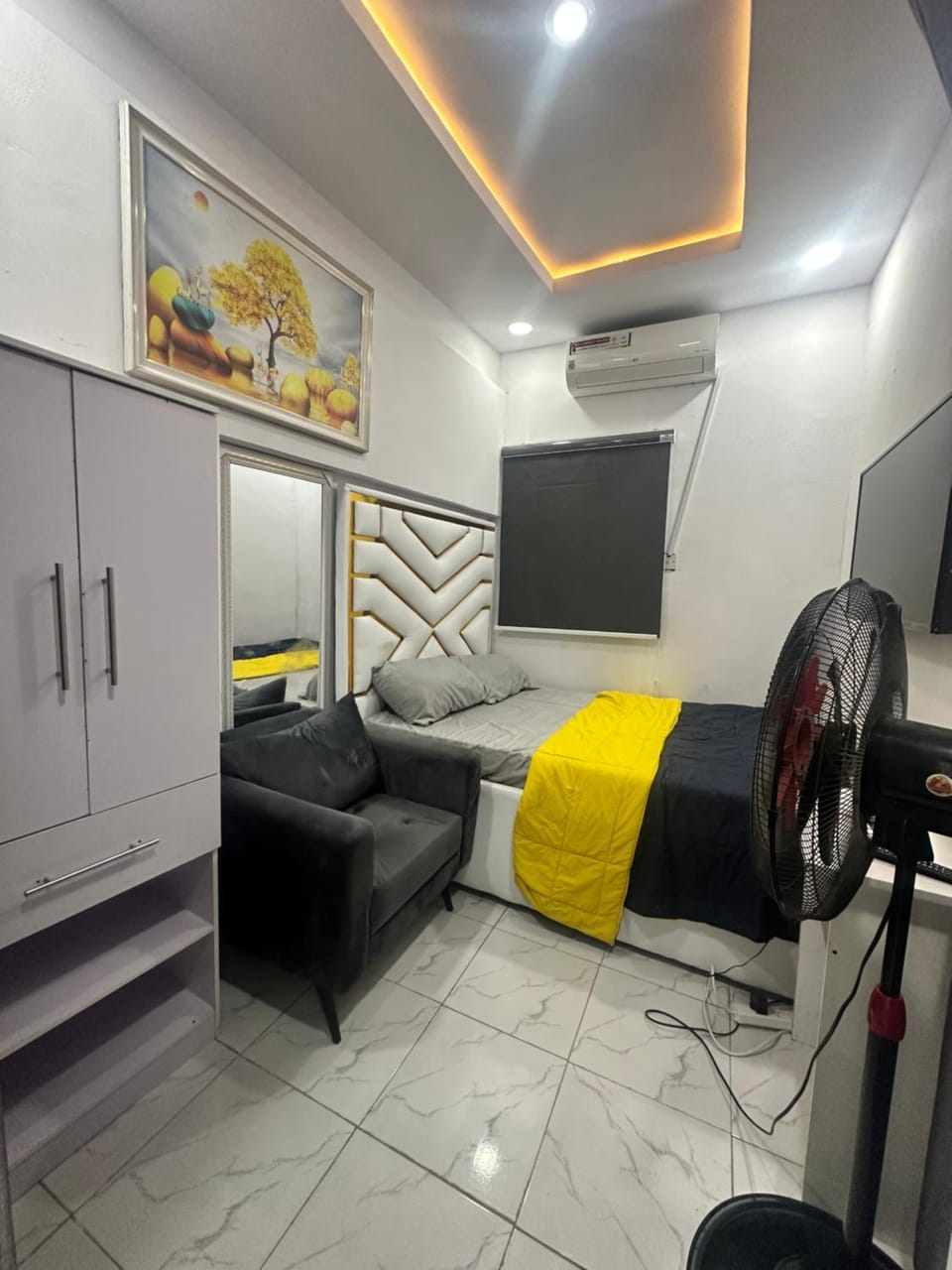 Elegant studio apartment in Ogudu By Magnanimous, 15 mins to the Airport Apartment in Lagos