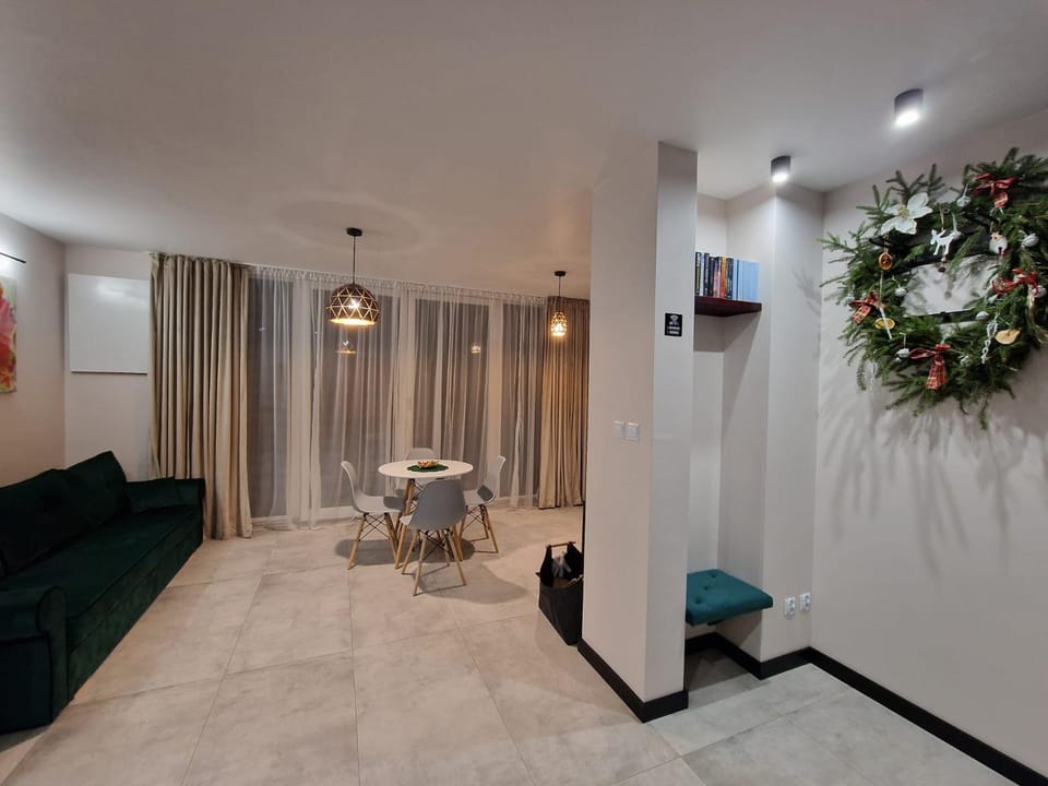 Library, Living room, Seating area