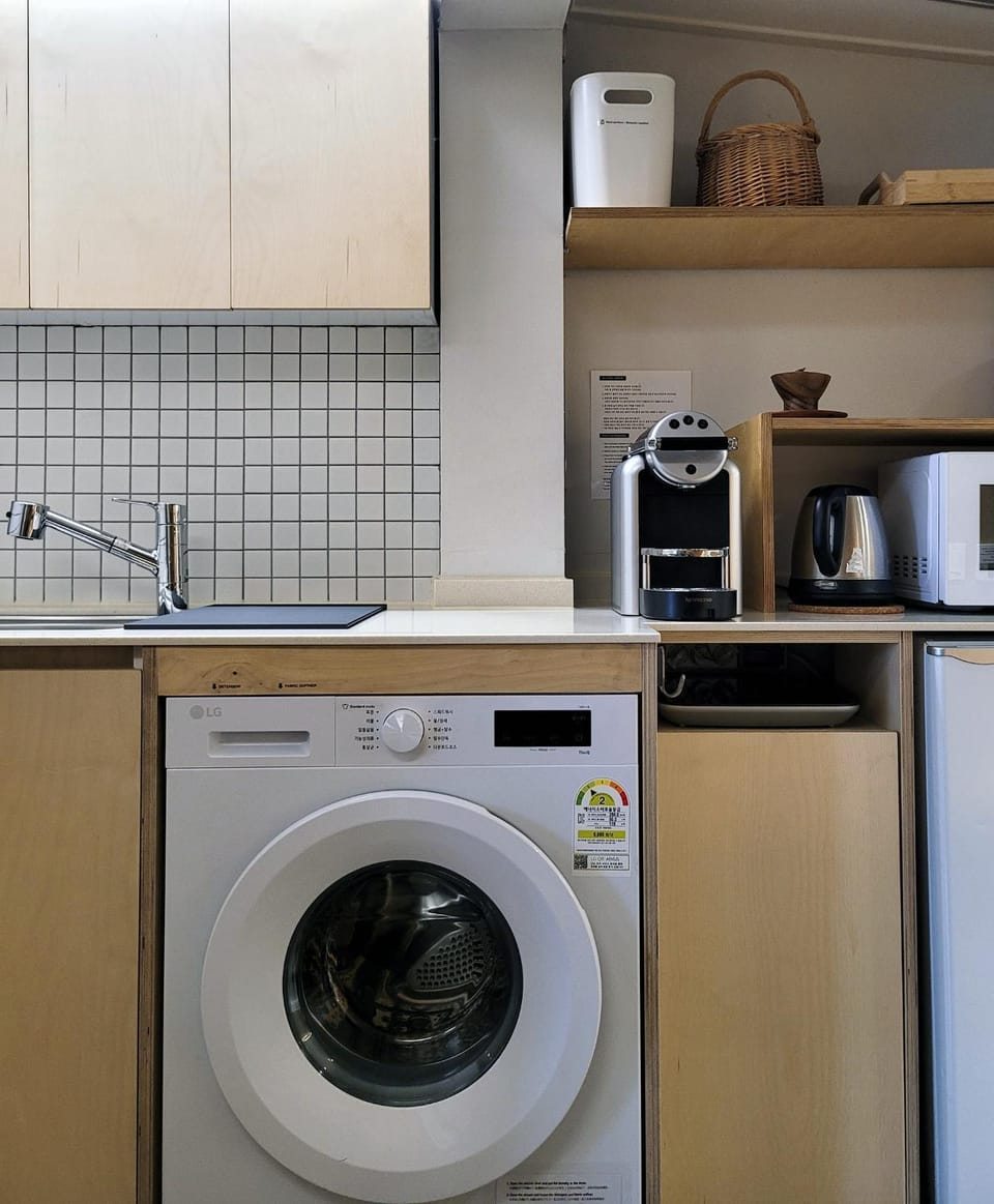 Kitchen or kitchenette, kitchen, kitchen