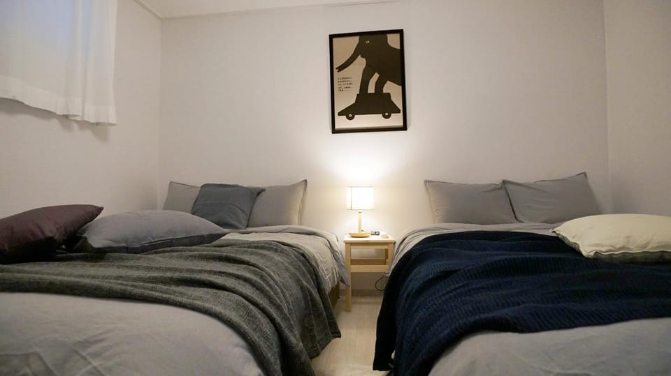 Bed, Decorative detail, Decorative detail, Bedroom, Family, Family