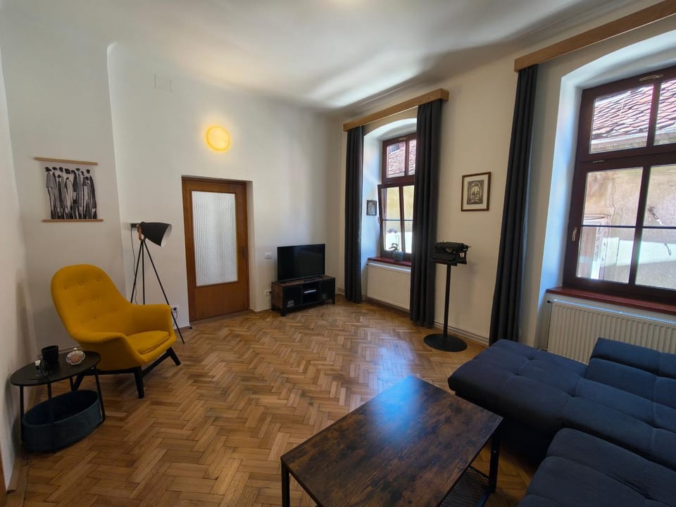PIF Apartments Hirscher Apartment in Brasov