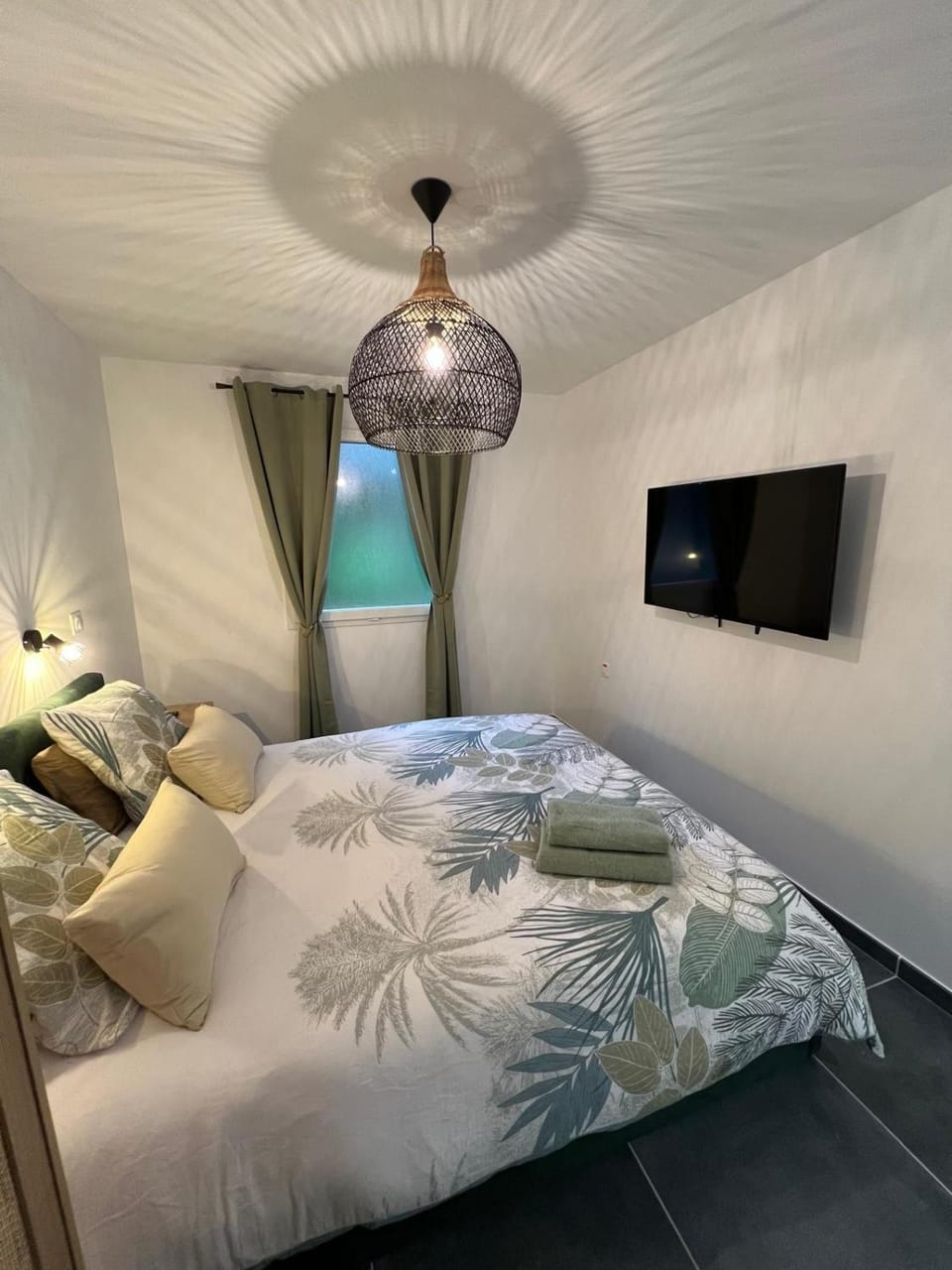 TV and multimedia, Bedroom
