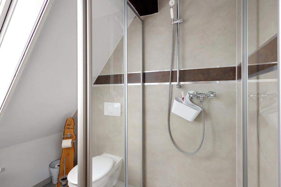 Bathroom, Living room