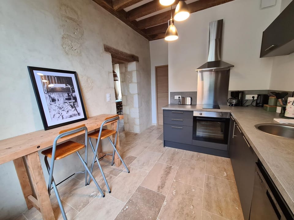 Kitchen or kitchenette, stove