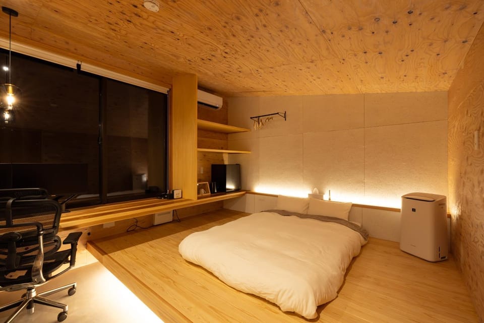 Bed, Photo of the whole room, Bedroom, air conditioner