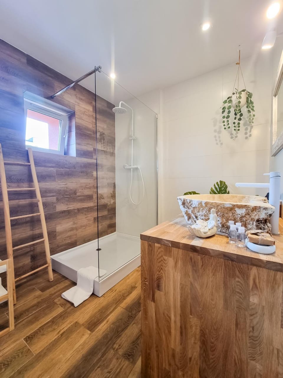 Shower, Bathroom, towels
