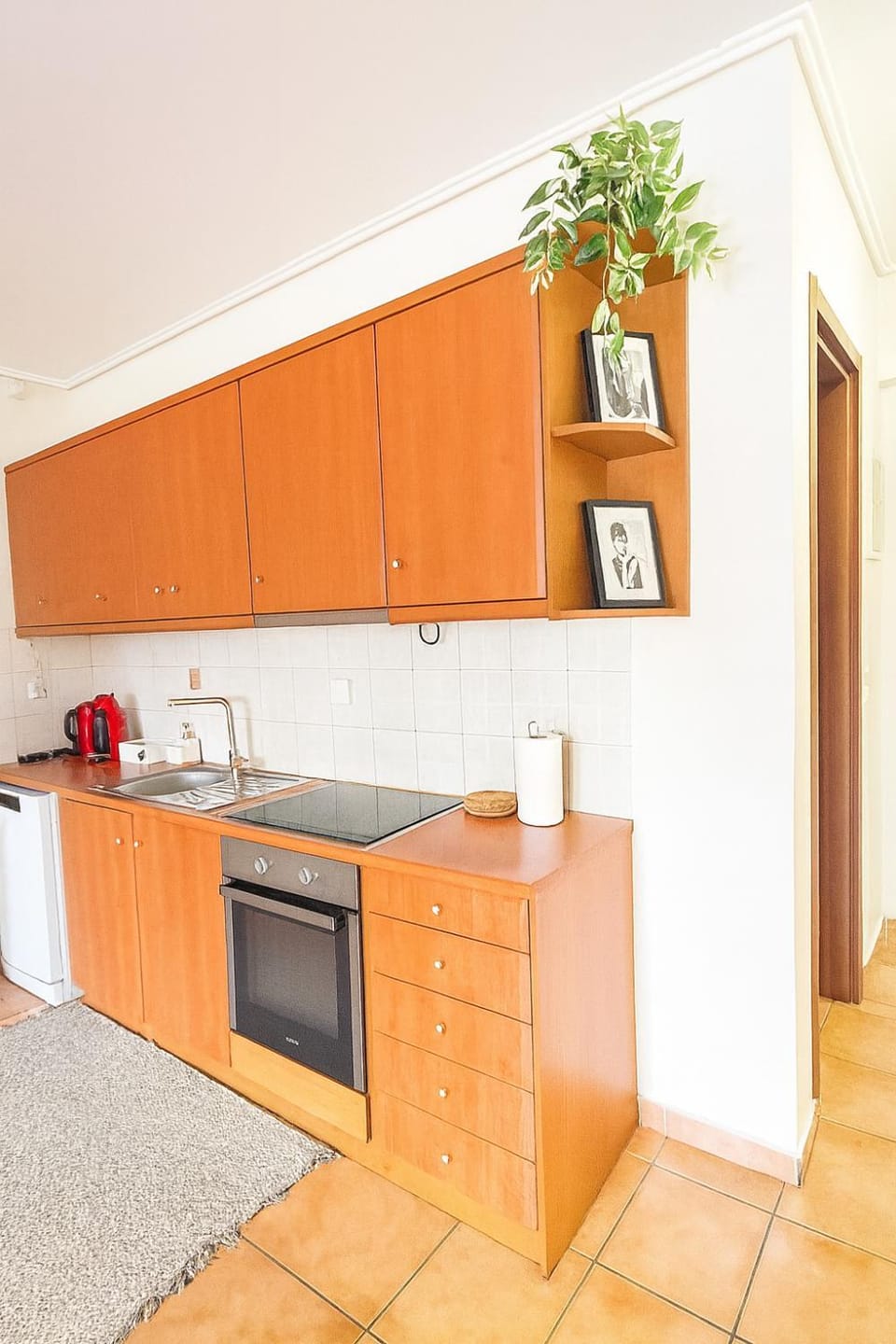 Modern Ground Flr 1 bdr flat with veranda and Parking Apartment in Athens