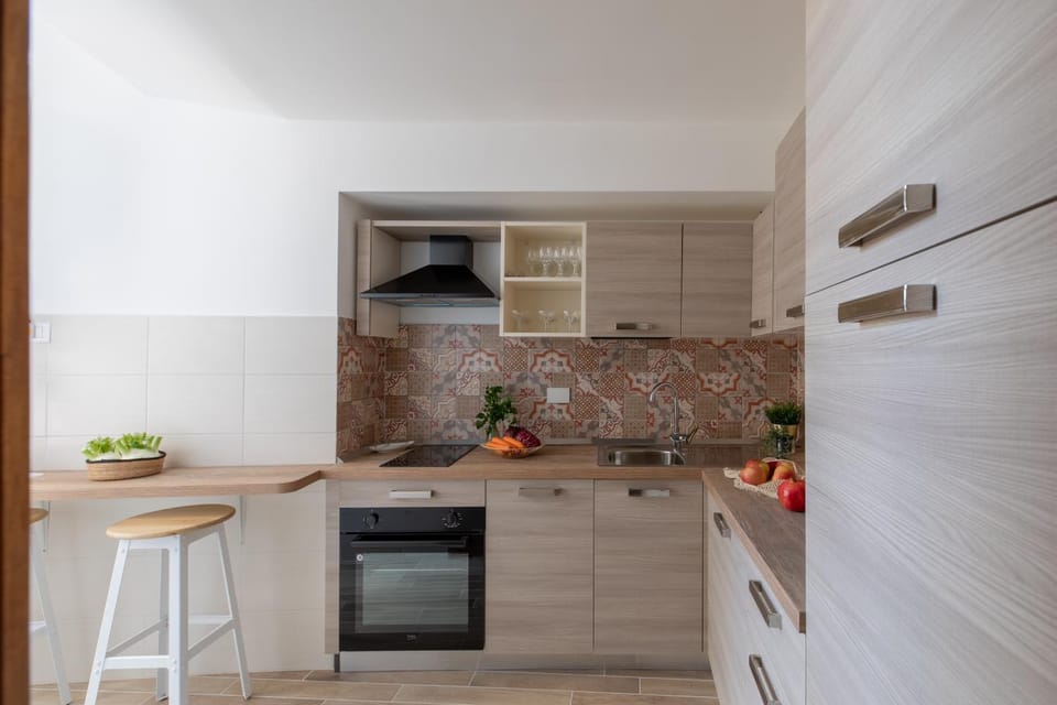 Kitchen or kitchenette, pet friendly, stove