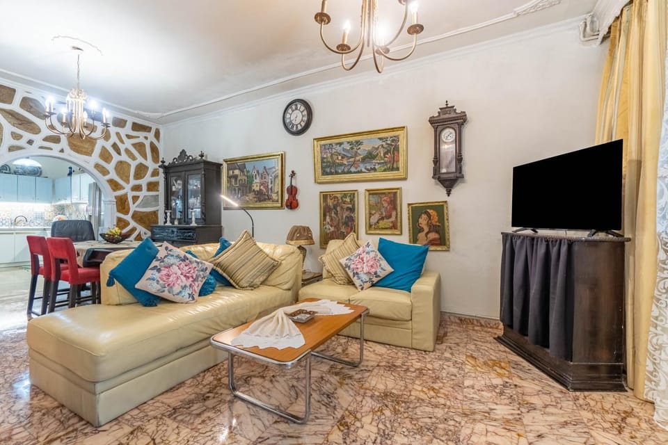 Property building, Living room