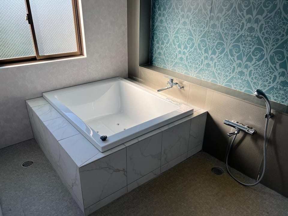 Hotel FirstWood 成田店 Love hotel in Narita