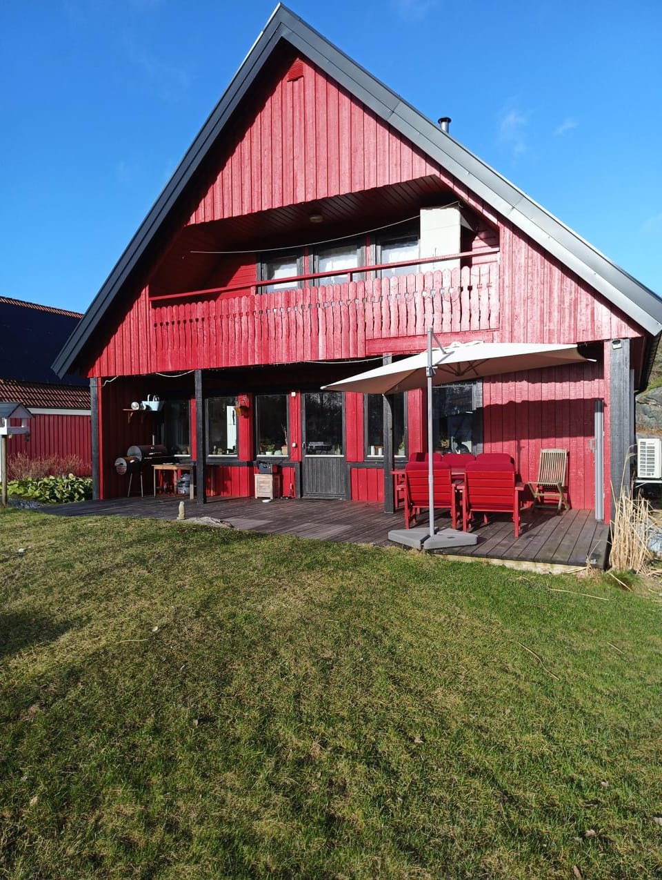 Property building, Day