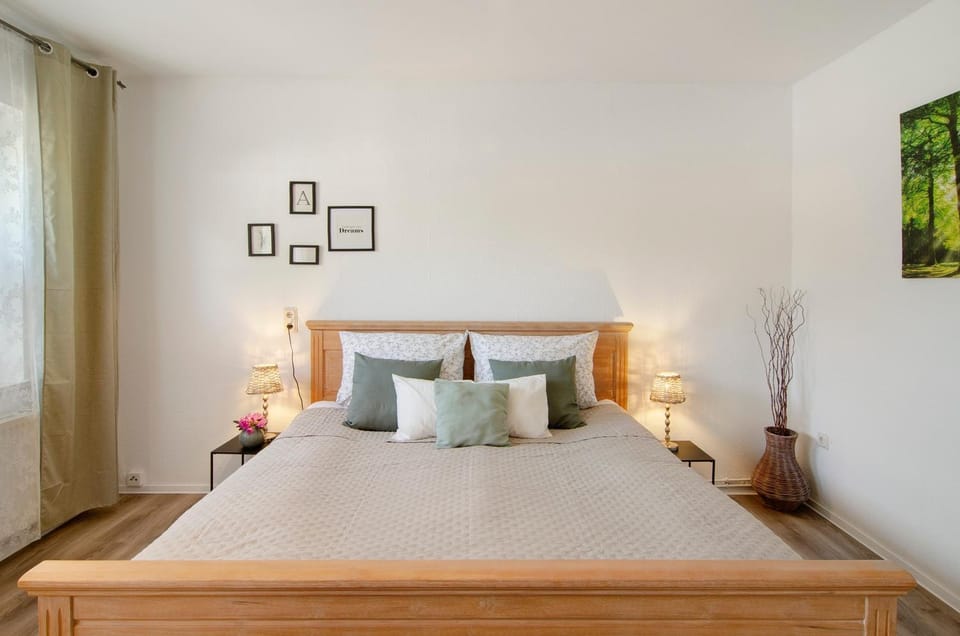 Living room, Bedroom
