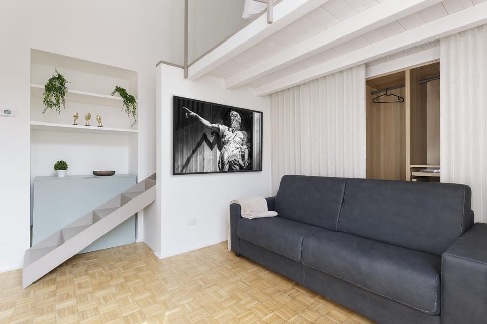 Bed, Living room