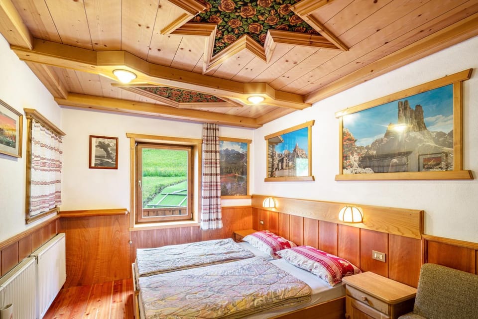 Property building, Living room, Bedroom