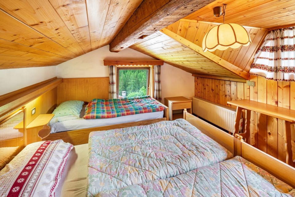 Property building, Living room, Bedroom