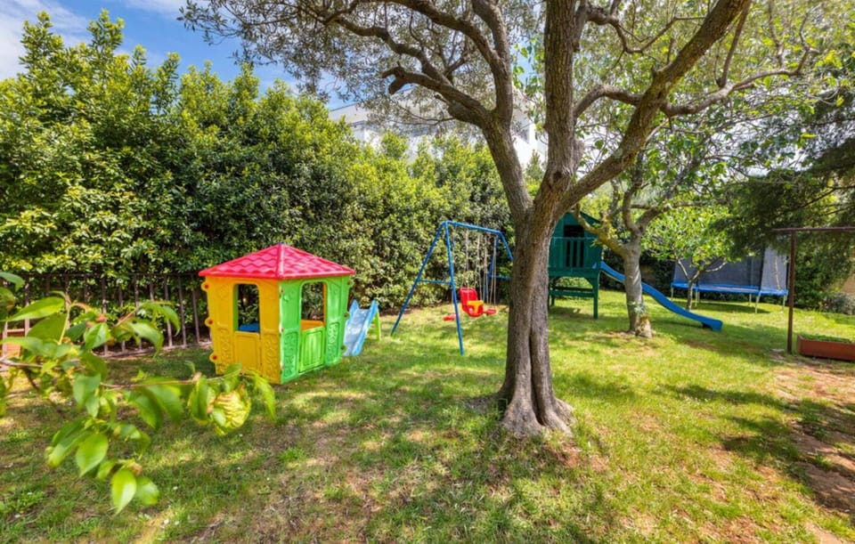 Patio, Garden, Garden view