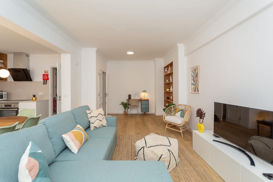 Communal lounge/ TV room, Living room