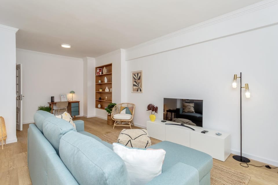 Communal lounge/ TV room, Living room
