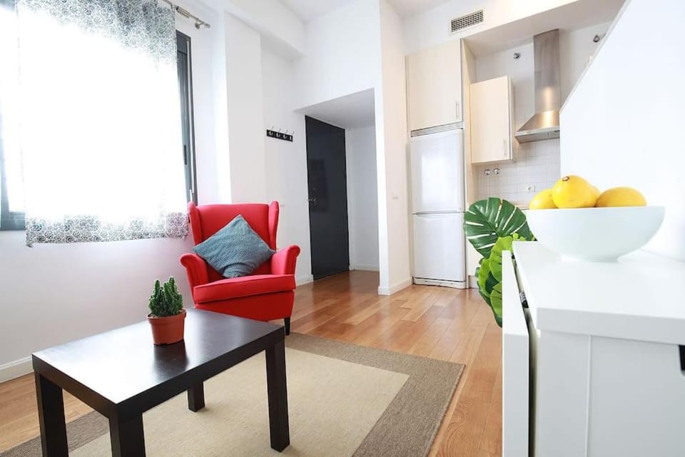 Nuevo estudio centro Sevilla. AC/WIFI Castellar 56 Apartment in Seville