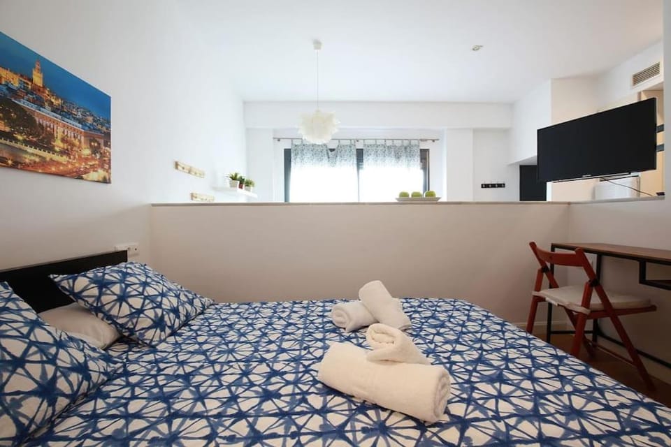 Nuevo estudio centro Sevilla. AC/WIFI Castellar 56 Apartment in Seville