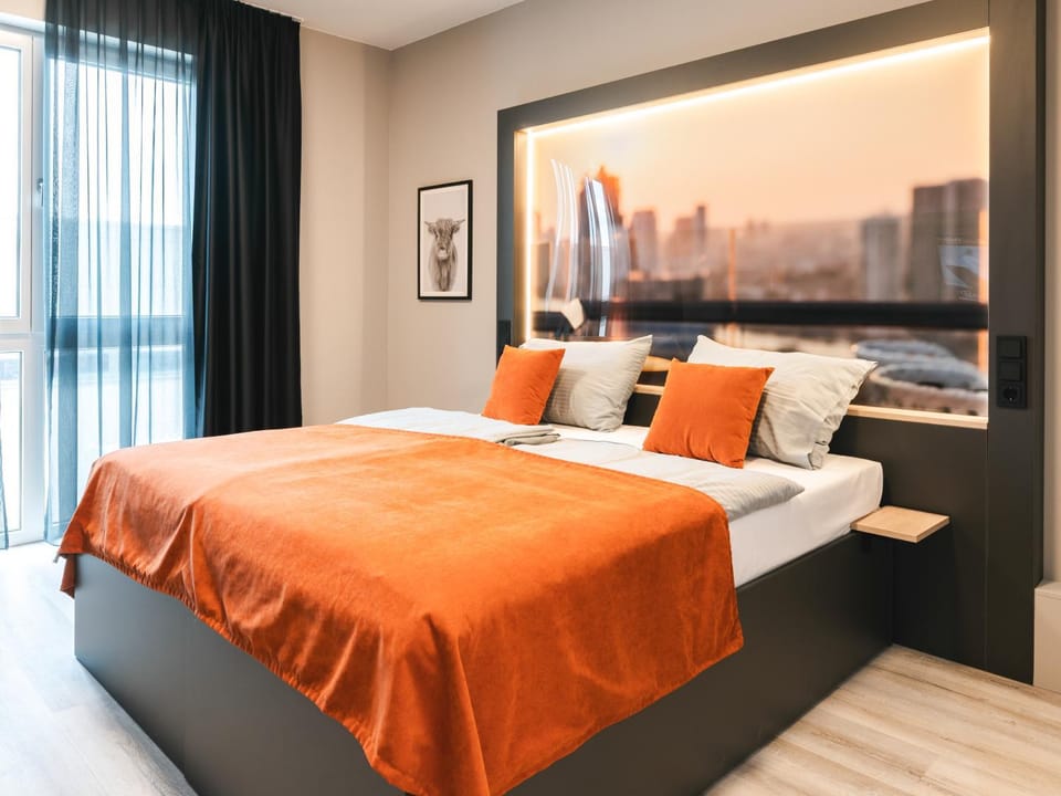 Bed, Photo of the whole room, Bedroom