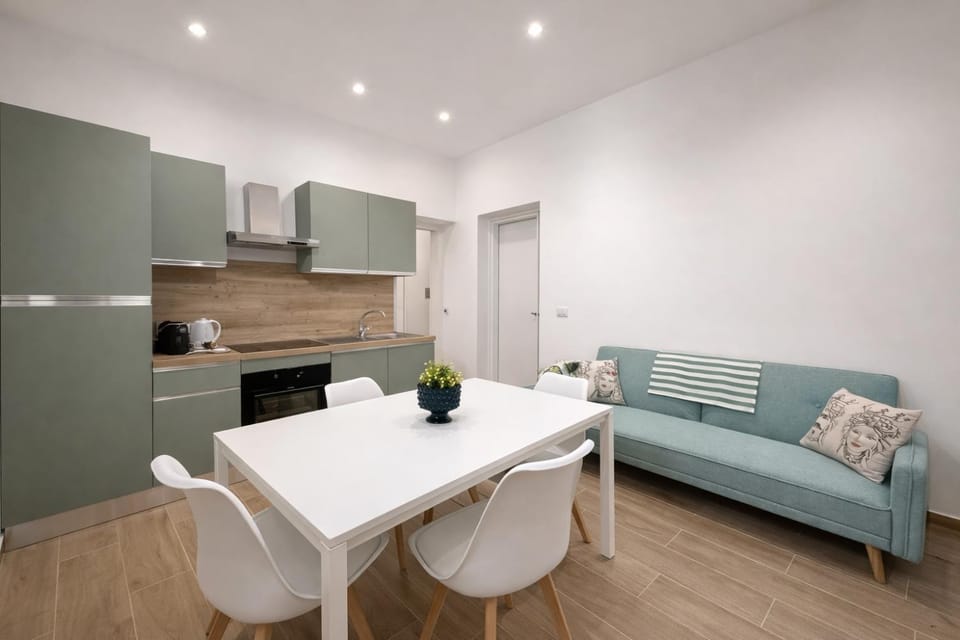 Kitchen or kitchenette, Living room