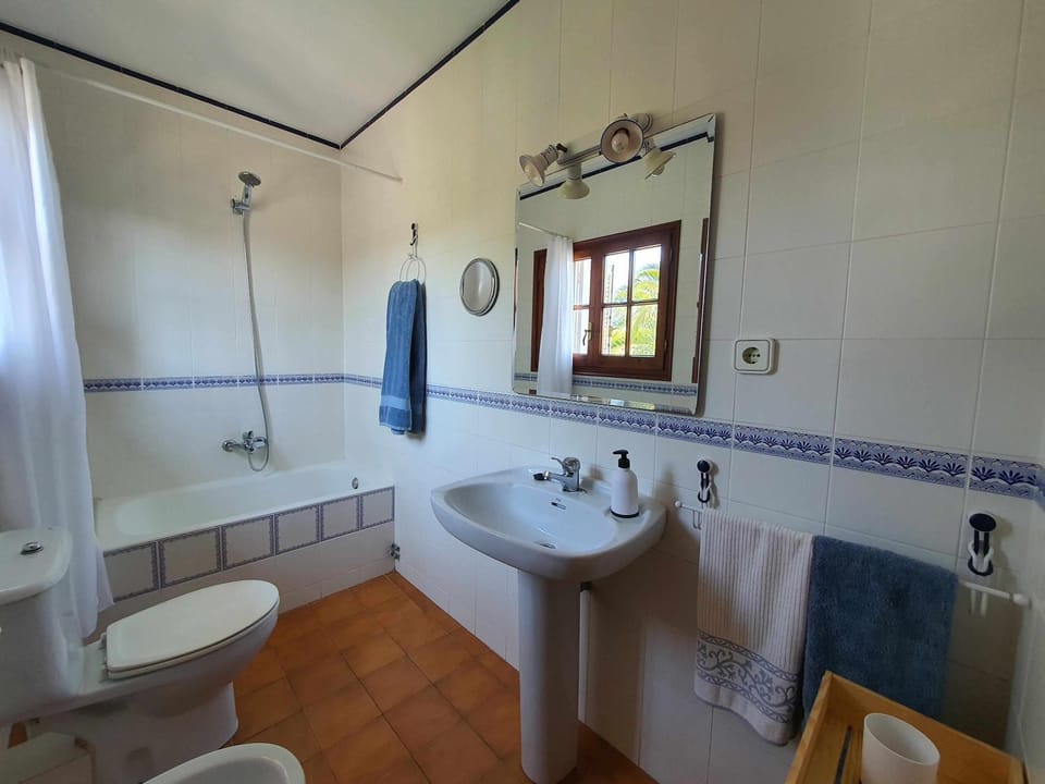 COSTA BRAVA SUITES Casa El Turó de Sagaró House in Baix Empordà