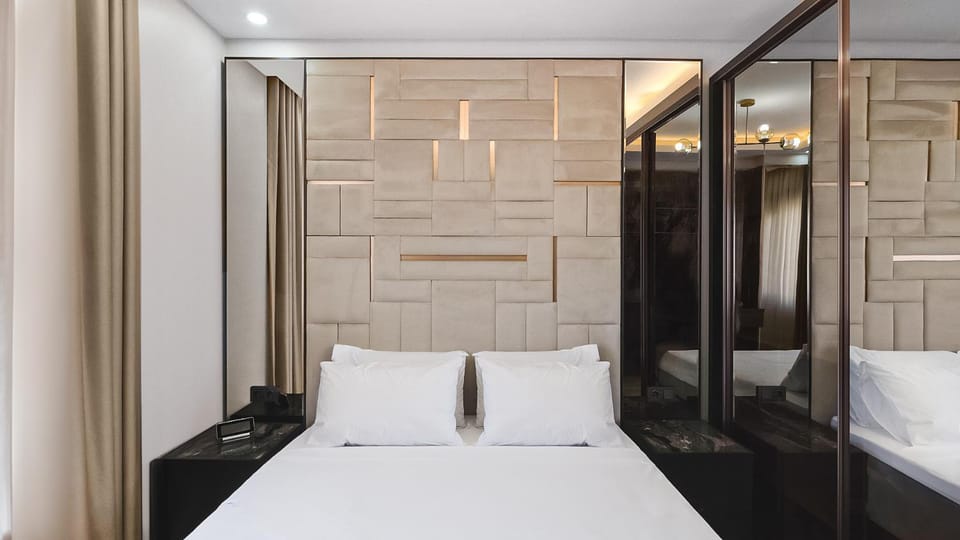 Bed, wardrobe