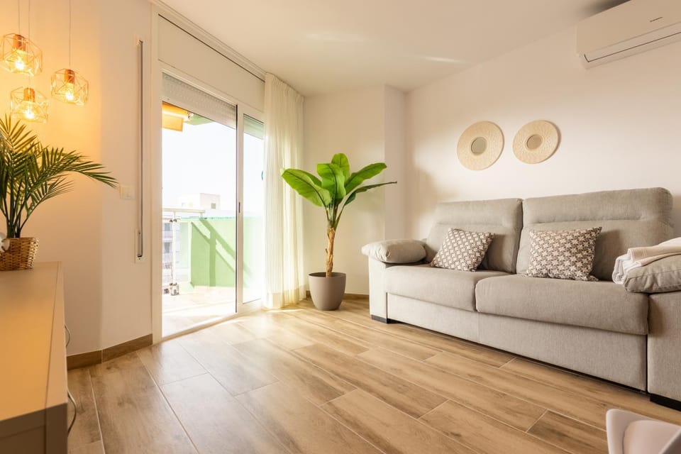 Living room, Seating area, air conditioner