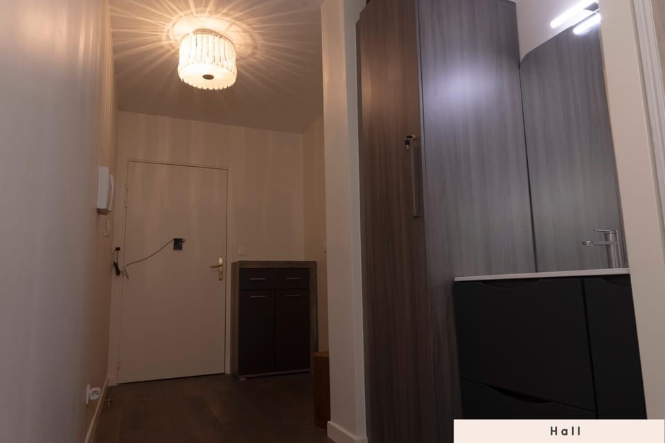 Lobby or reception, Internal: Not applicable to any particular room