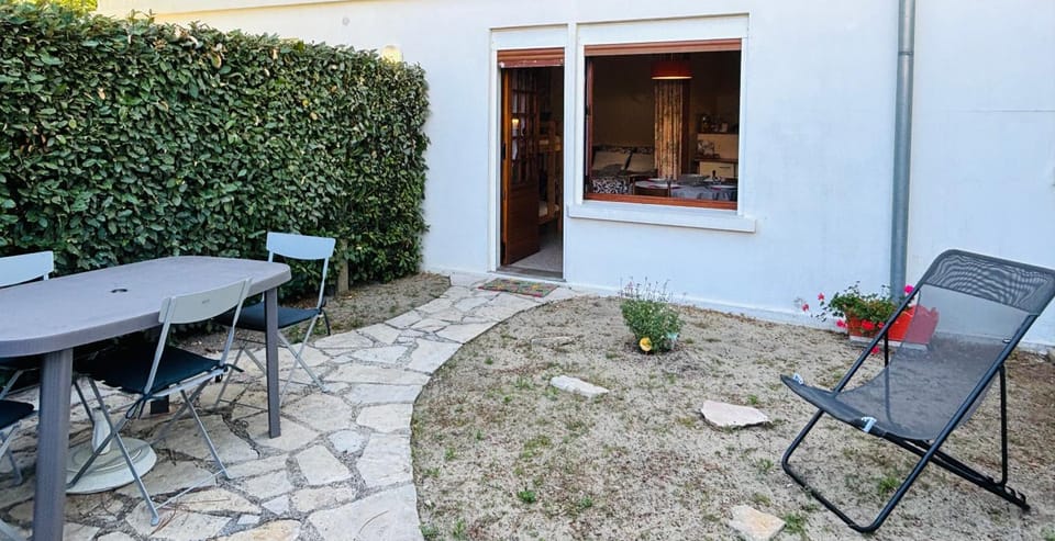 Garden, Balcony/Terrace, Dining area, sunbed